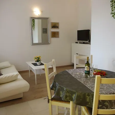 Apartments Sonja Podgora Exterior photo